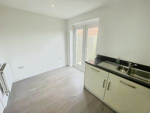 Photo 16- click for photo gallery